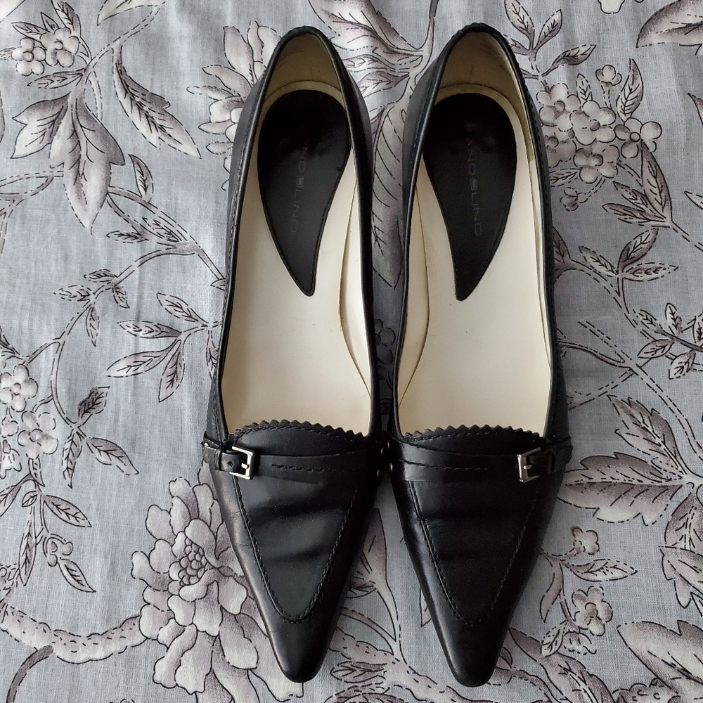 Bandolino black leather shoes